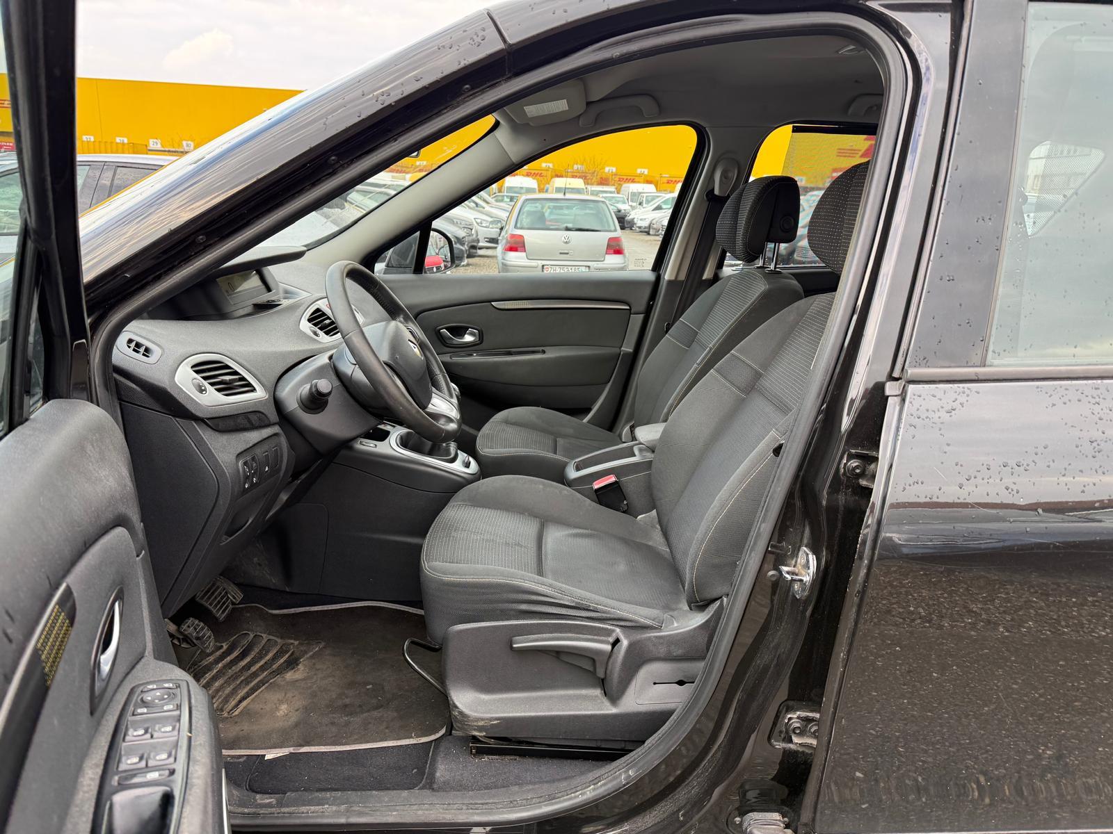 RENAULT Scénic 1.4 TCe 130 Expression-image-7