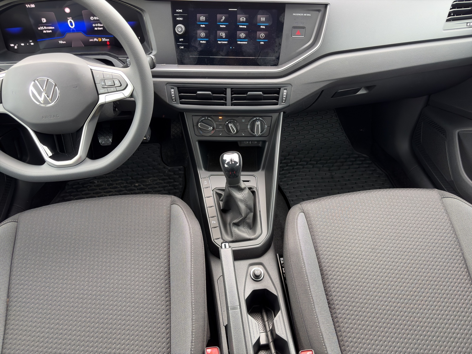VW Polo 1.0 TSI Basis-image-13