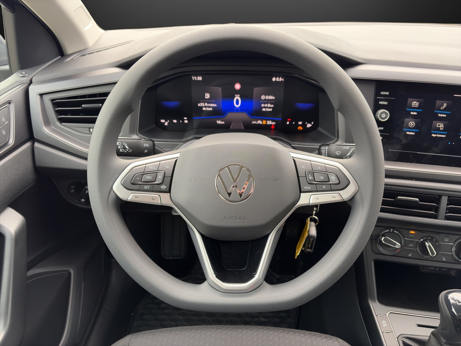 VW Polo 1.0 TSI Basis-image-12