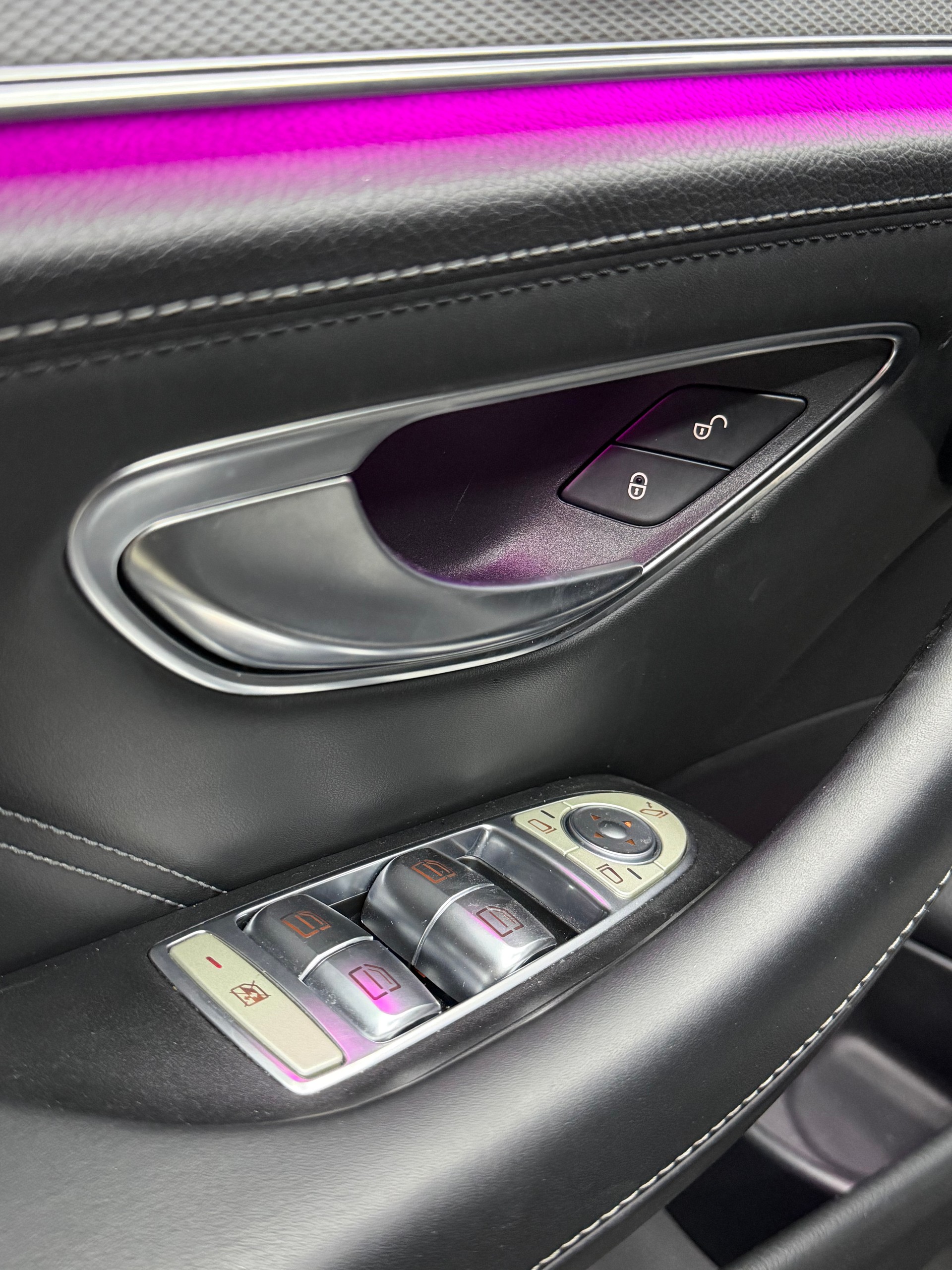 MERCEDES-BENZ E 63 AMG S 4Matic Speedshift MCT-image-23