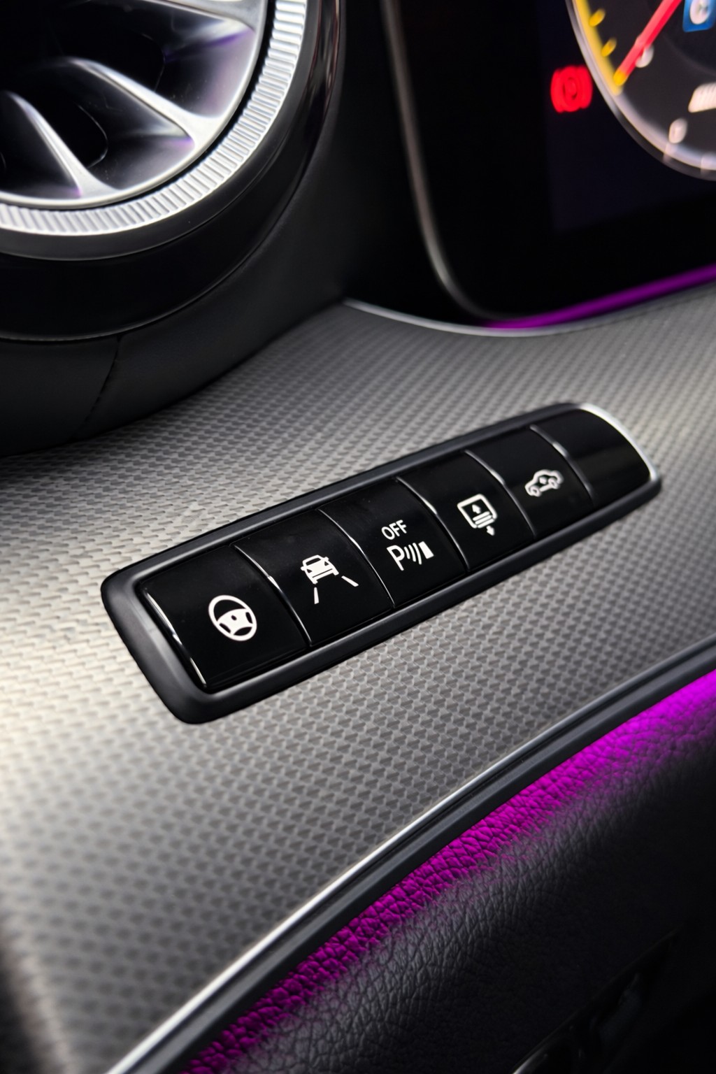 MERCEDES-BENZ E 63 AMG S 4Matic Speedshift MCT-image-24