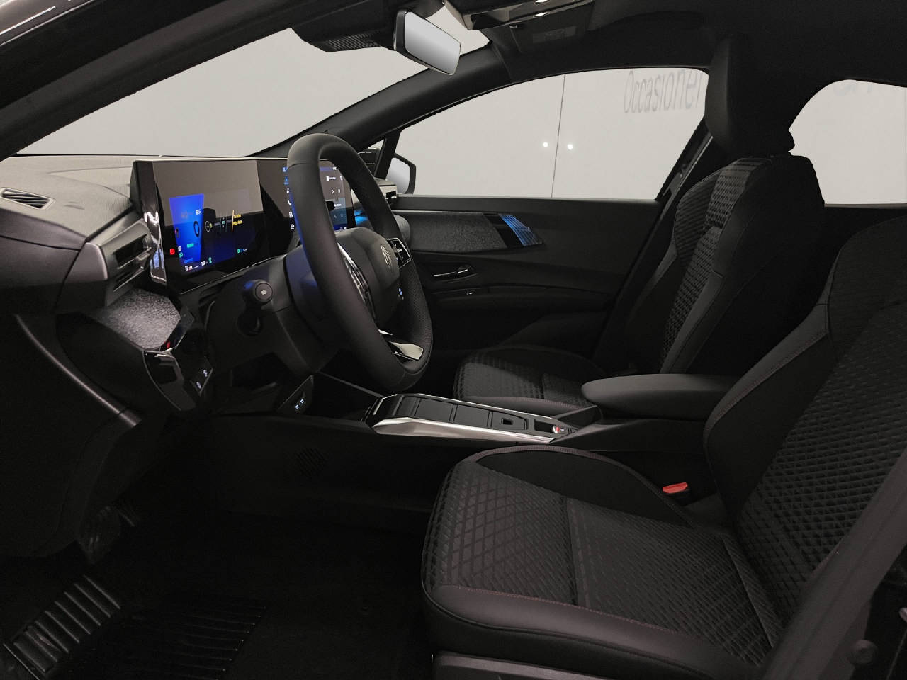 RENAULT Clio 1.8 E-Tech techno-image-4