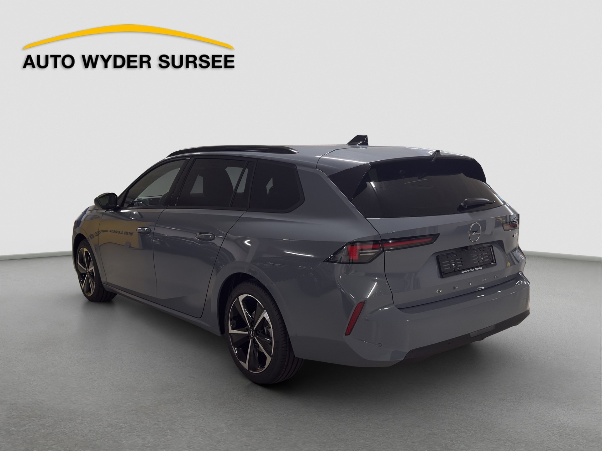 OPEL Astra Sports Tourer 1.2 T Hybrid Energize Your Fleet-image-3