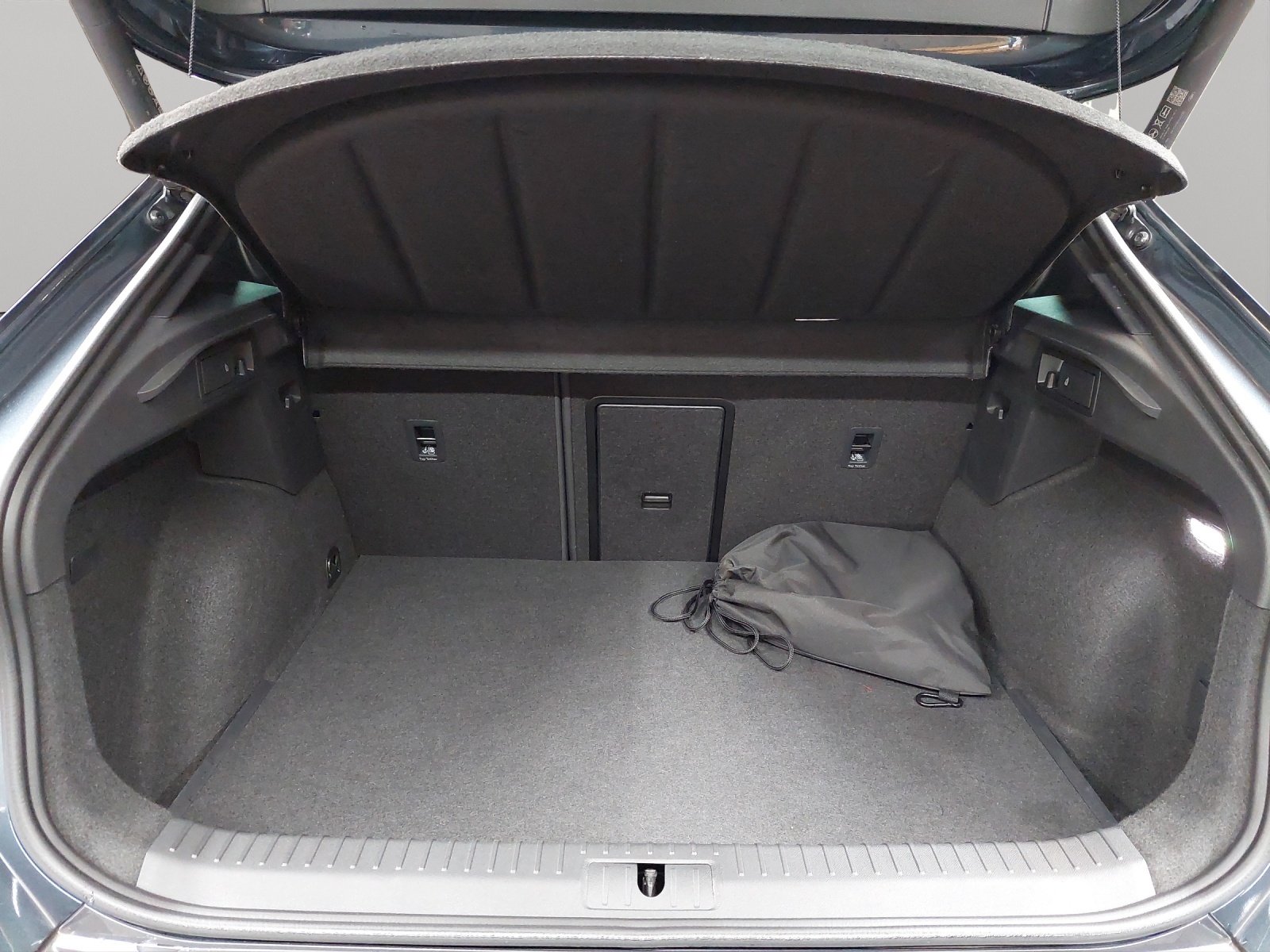 CUPRA Formentor 1.4 e-HYBRID pHEV VZ DSG-image-10