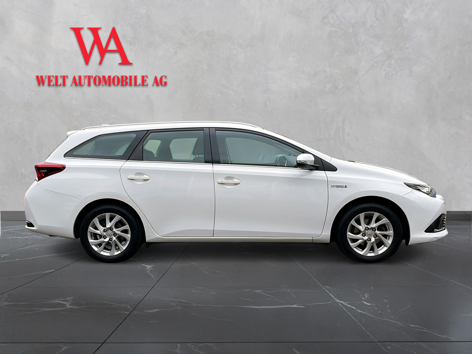 TOYOTA Auris Touring Sports 1.8 HSD Trend e-CVT-image-5
