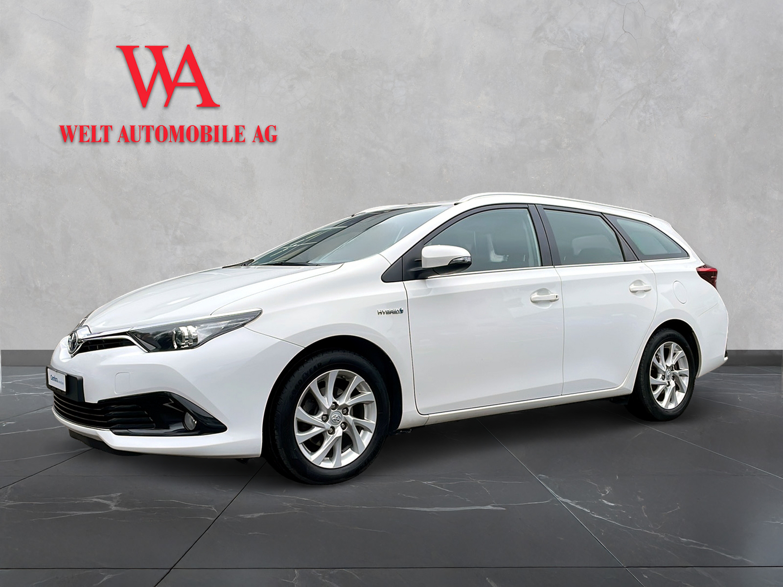 TOYOTA Auris Touring Sports 1.8 HSD Trend e-CVT-image-0