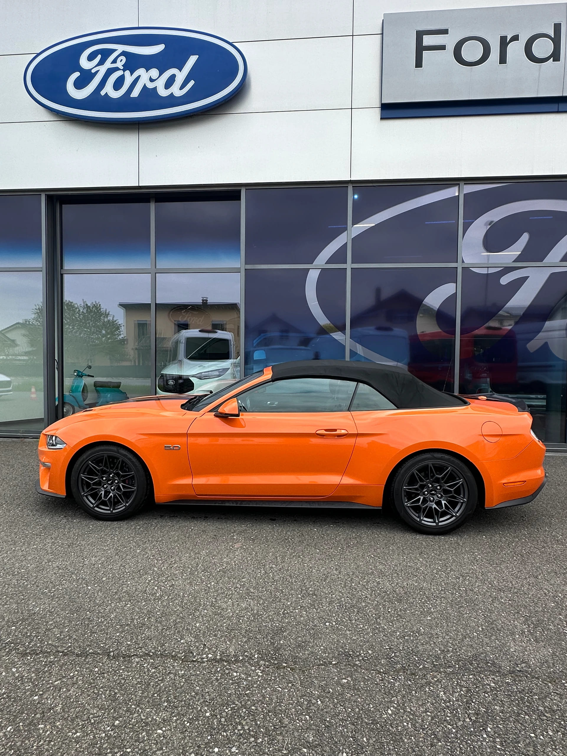 FORD Mustang Convertible 5.0 V8 GT-image-7