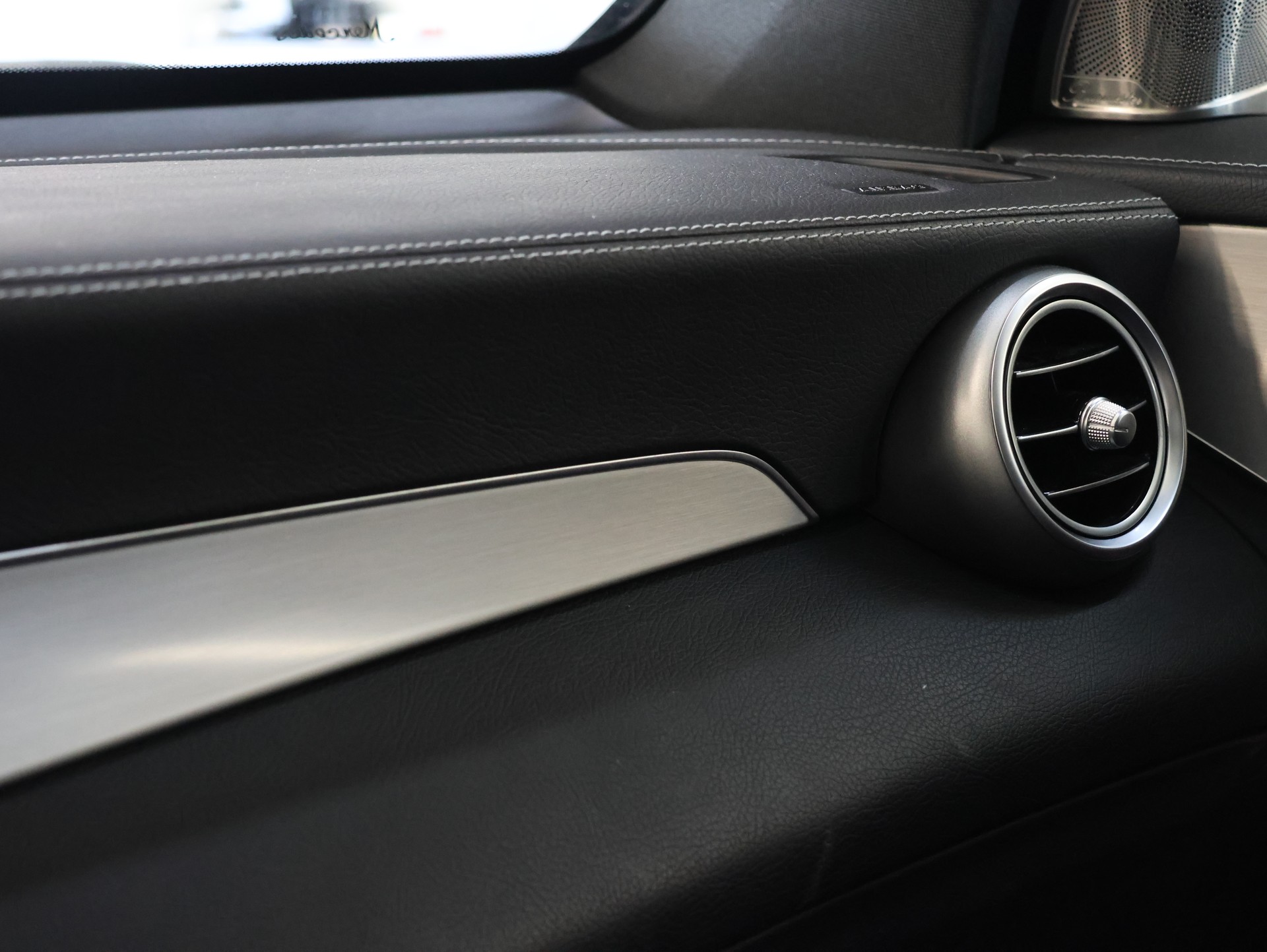 MERCEDES-BENZ GLC 200 AMG Line 4Matic 9G-Tronic *360 Kamera* *Burmester* *Panoramadach*-image-28
