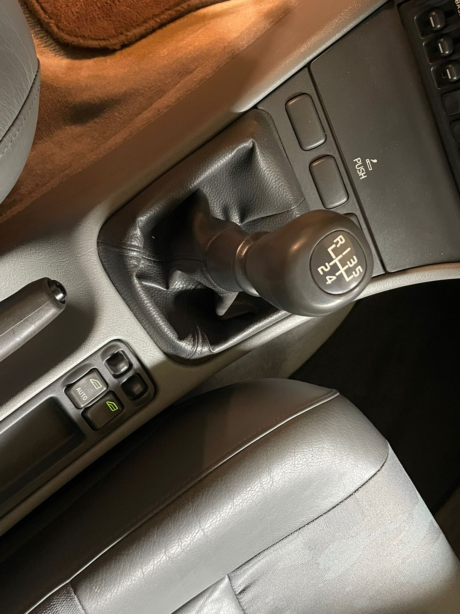 VOLVO V40 2.0 // MFK NEU-image-11