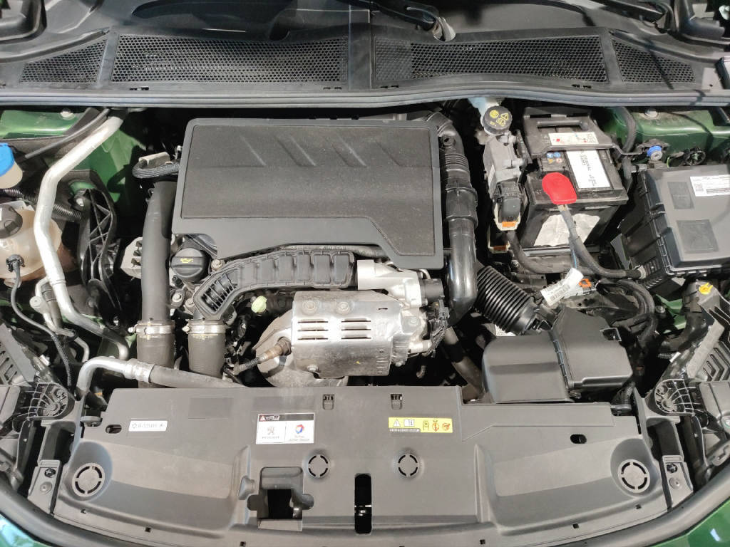 PEUGEOT 308 1.2 PureTech Allure Pack-image-8