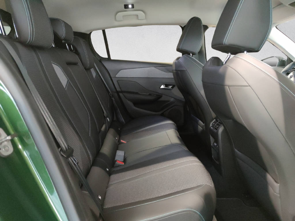 PEUGEOT 308 1.2 PureTech Allure Pack-image-12