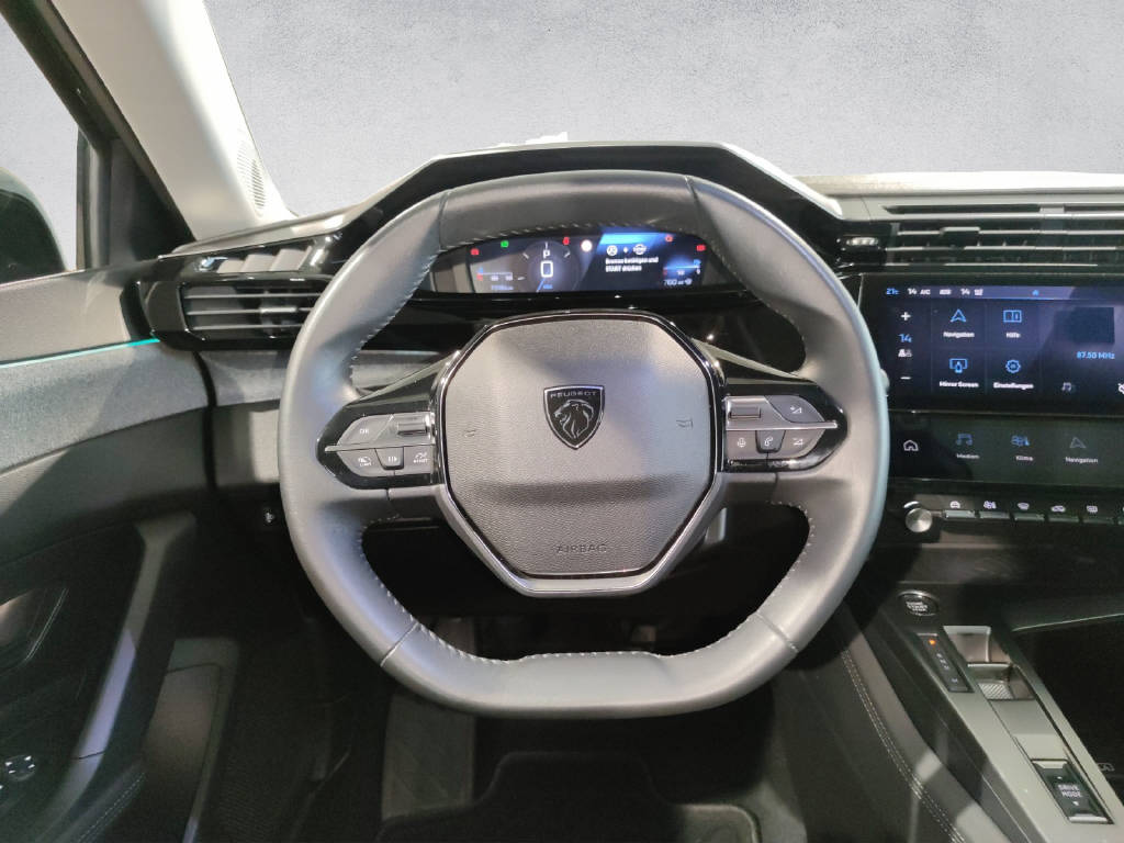 PEUGEOT 308 1.2 PureTech Allure Pack-image-11