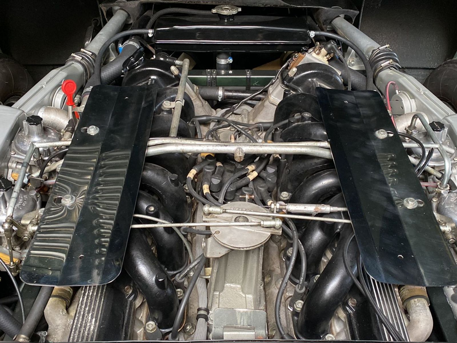 JAGUAR E-Type Serie III V12 Roadster-image-9