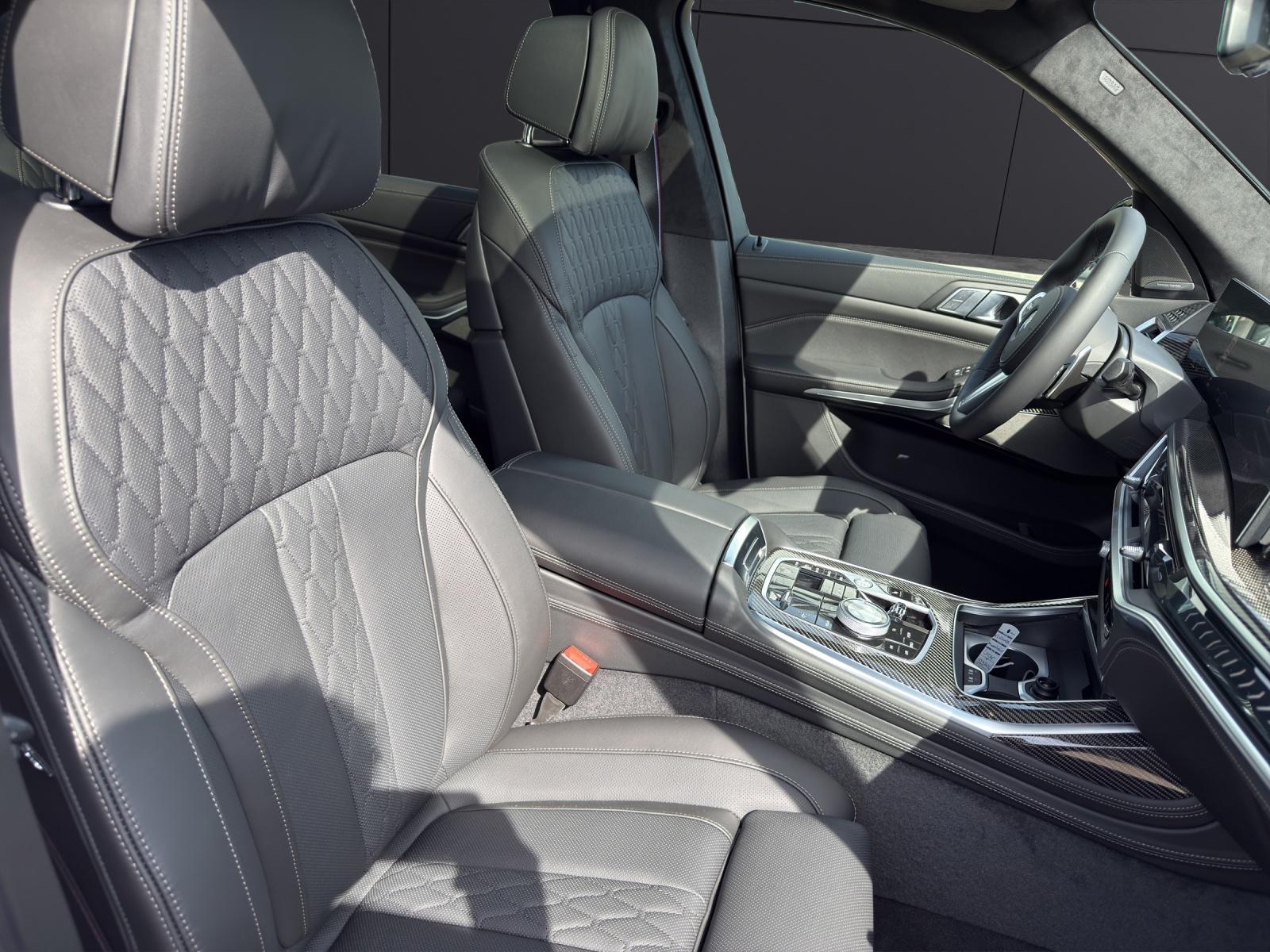 BMW X7 xDrive40i-image-10