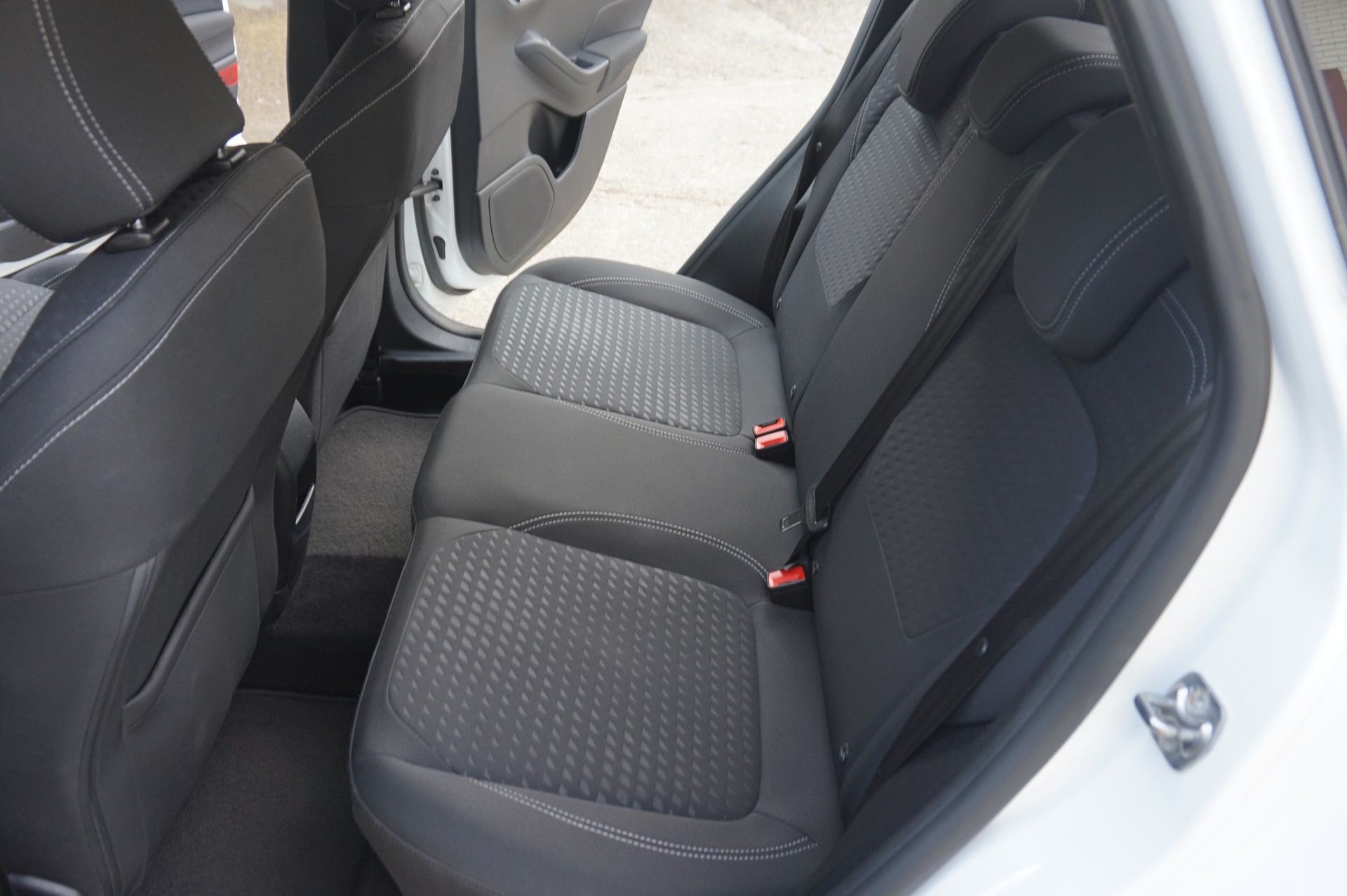 FORD Fiesta 1.0 SCTi Active-image-10