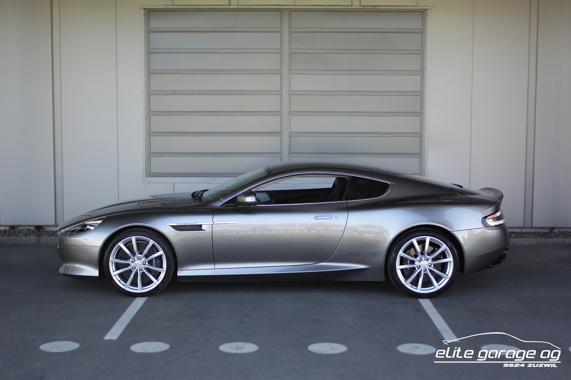 ASTON MARTIN DB9 GT Touchtronic 2-image-1