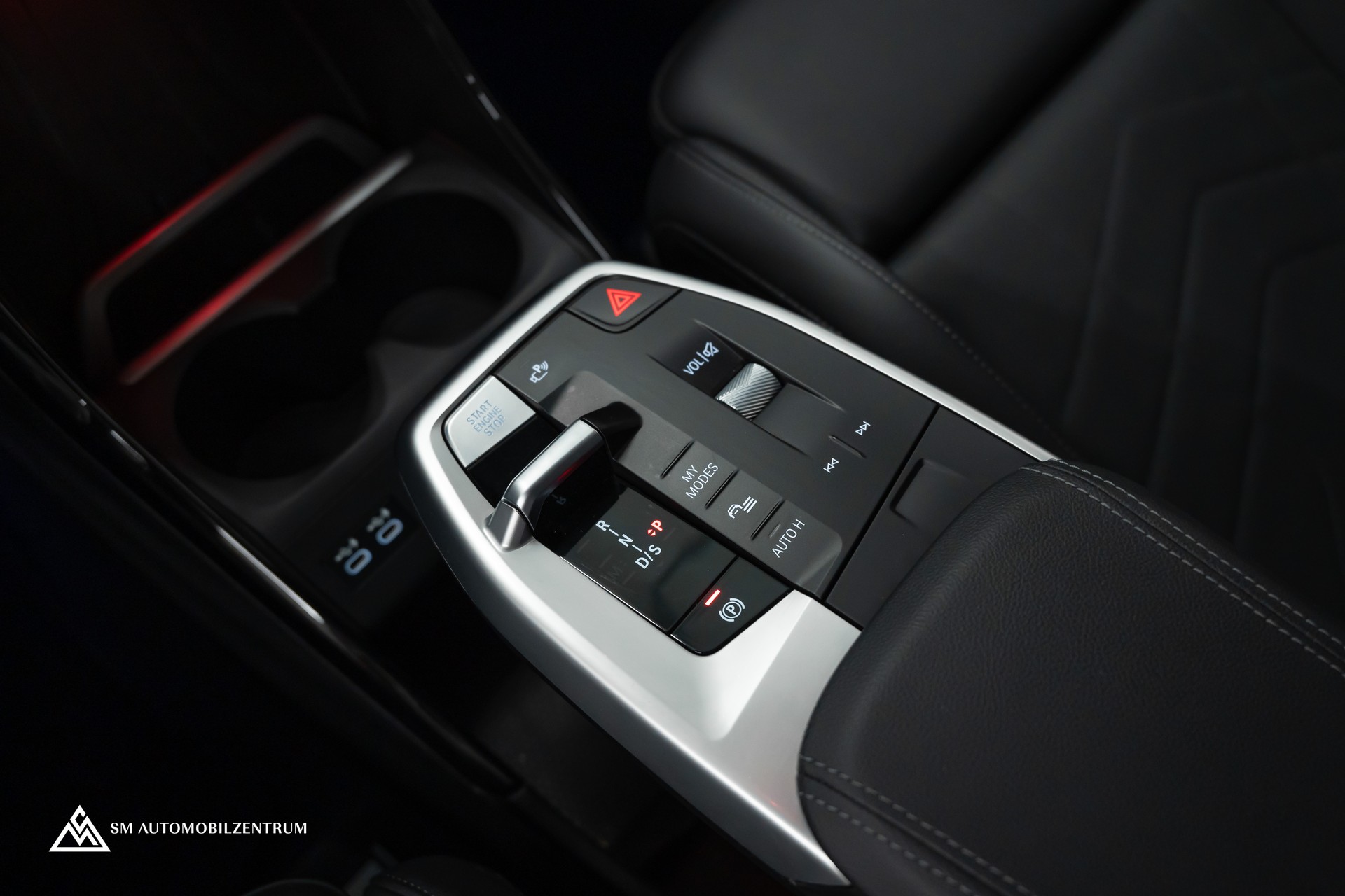 BMW 218d Active Tourer DKG M Sport / CH / Harman/Kardon / Driving Assistant Plus-image-25
