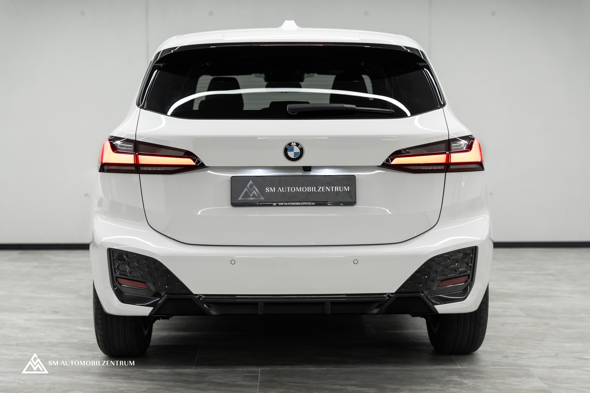 BMW 218d Active Tourer DKG M Sport / CH / Harman/Kardon / Driving Assistant Plus-image-10