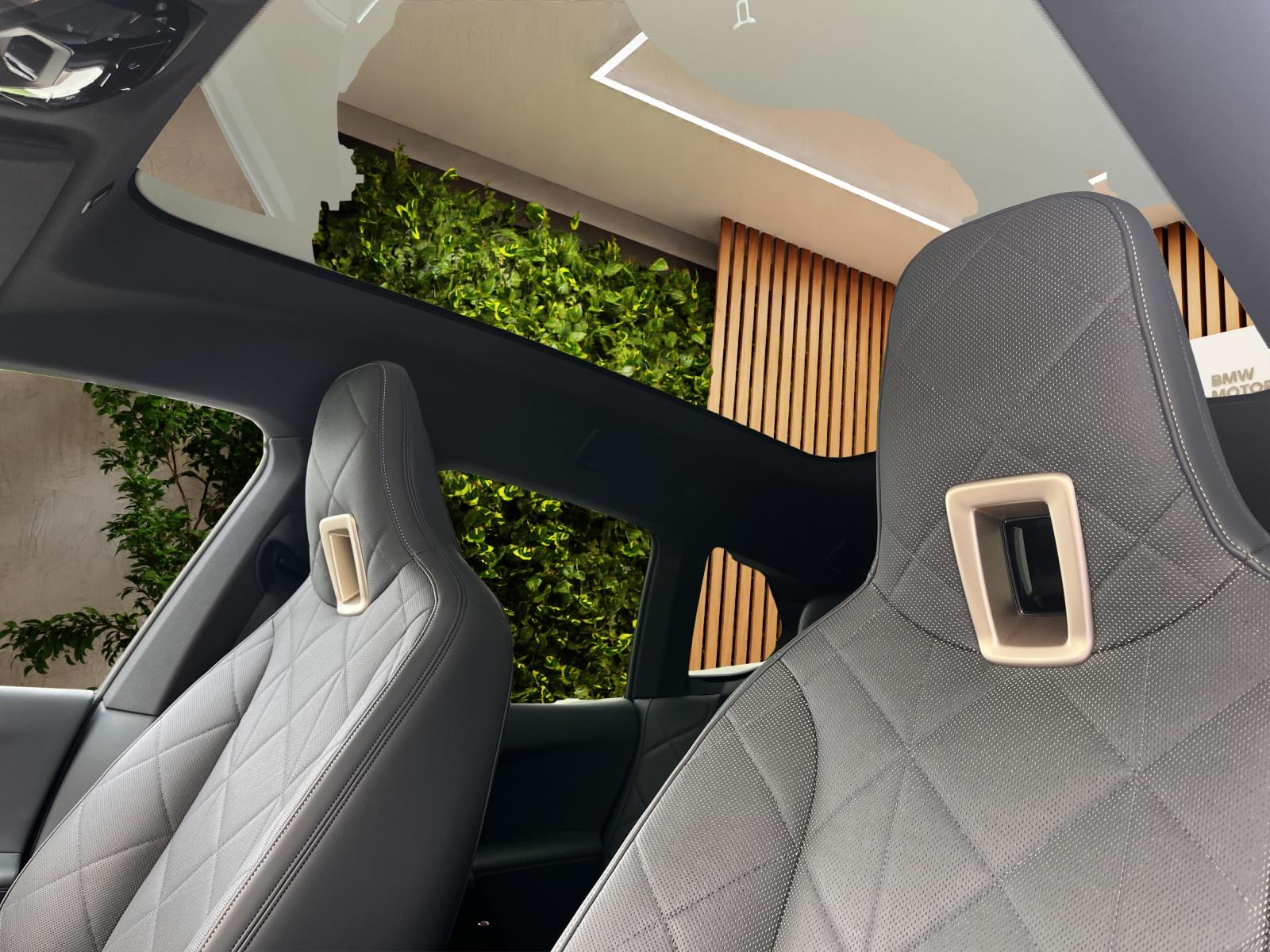 BMW iX xDrive40 Launch Edition (CH)🔋-image-17