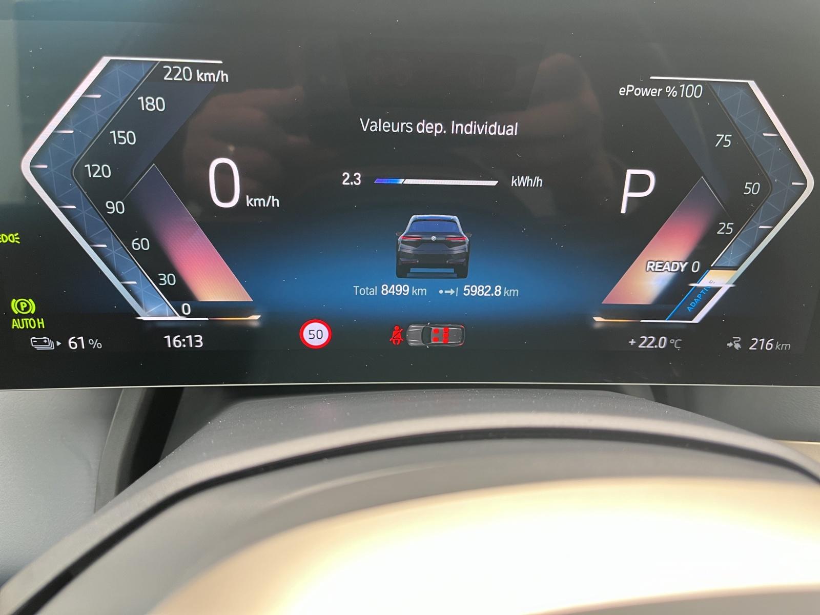 BMW iX xDrive40 Launch Edition (CH)🔋-image-13