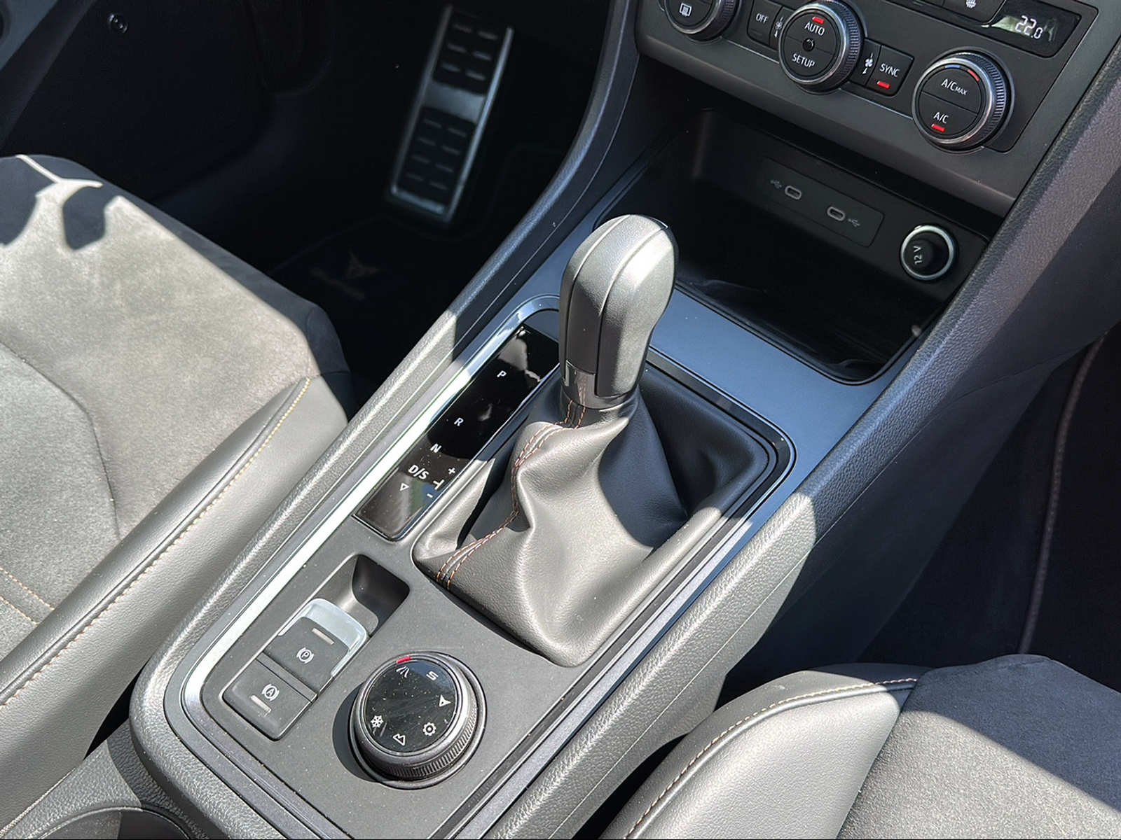 CUPRA Ateca 2.0TSI VZ 4Drive DSG-image-14