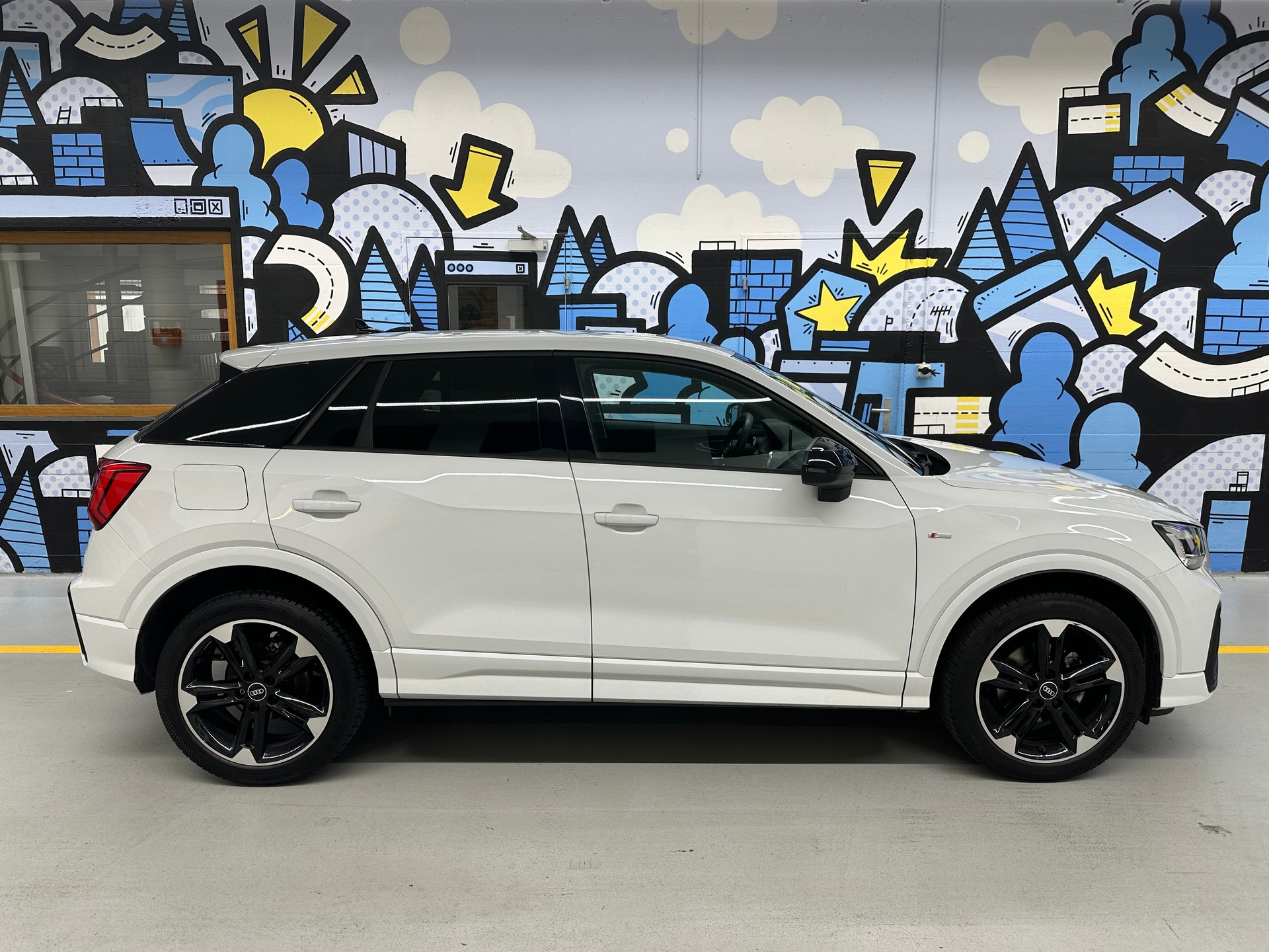 AUDI Q2 35 TFSI S line S-tronic-image-2