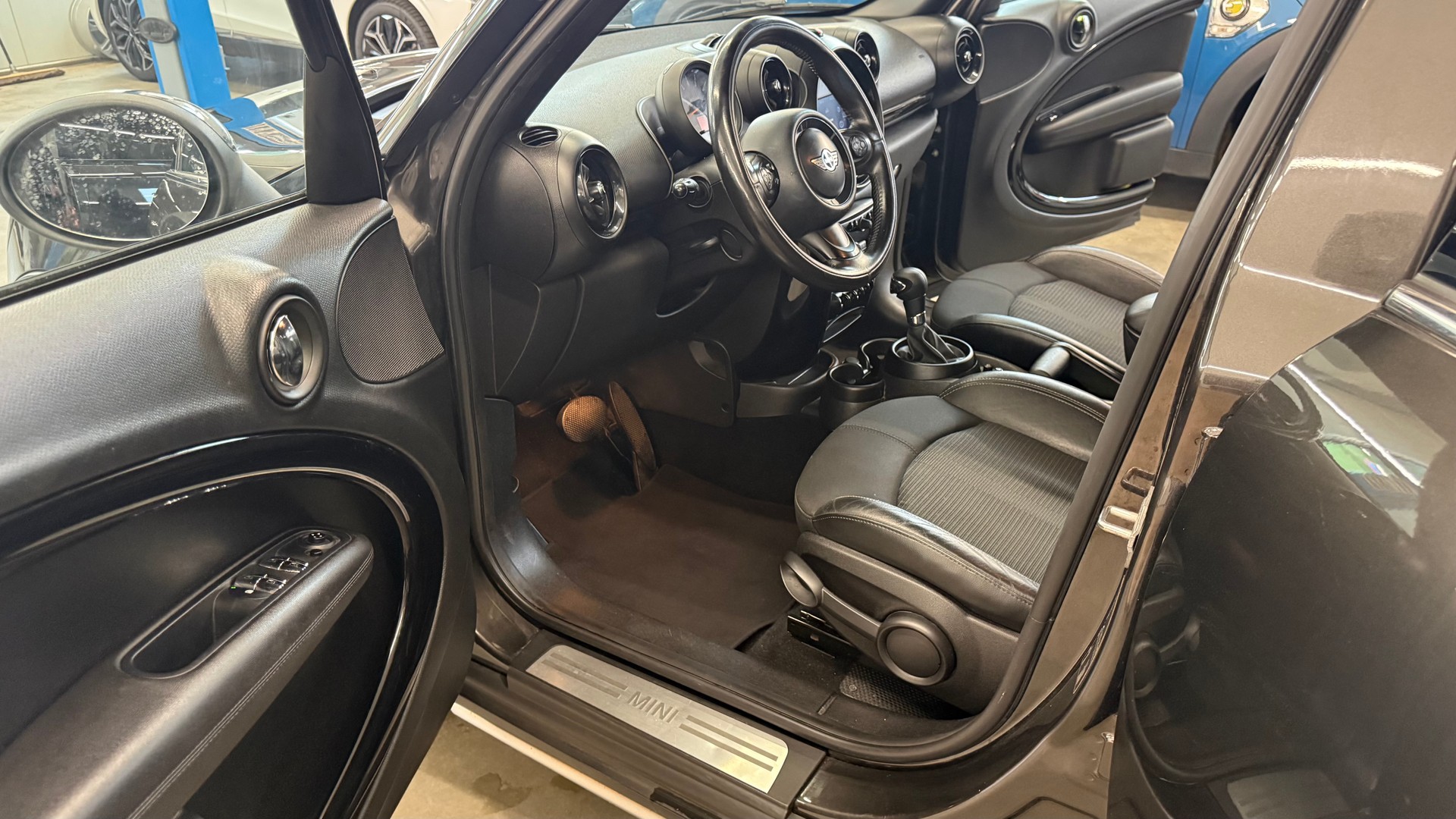 MINI Countryman Cooper ALL4 Steptronic-image-7