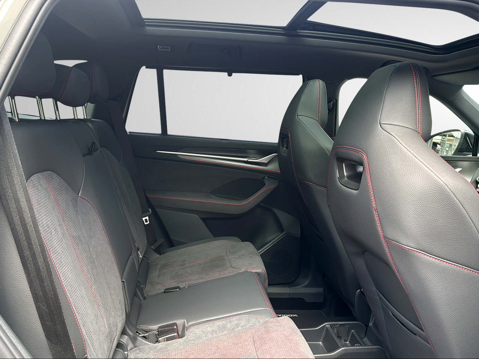 SKODA Kodiaq 2.0 TSI RS 4x4-image-29
