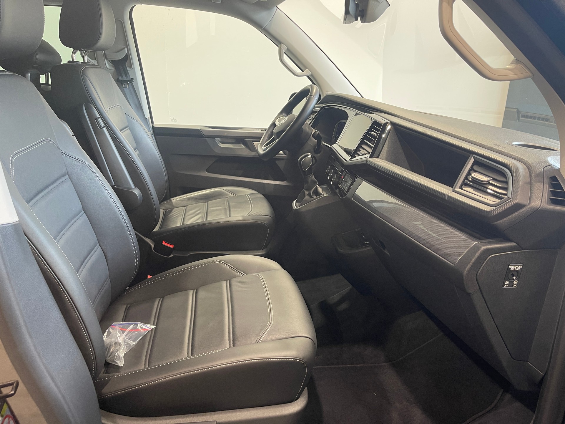 VW T6.1 Multivan 2.0 Bi-TDI Highline 4Motion DSG *BULLI*-image-14