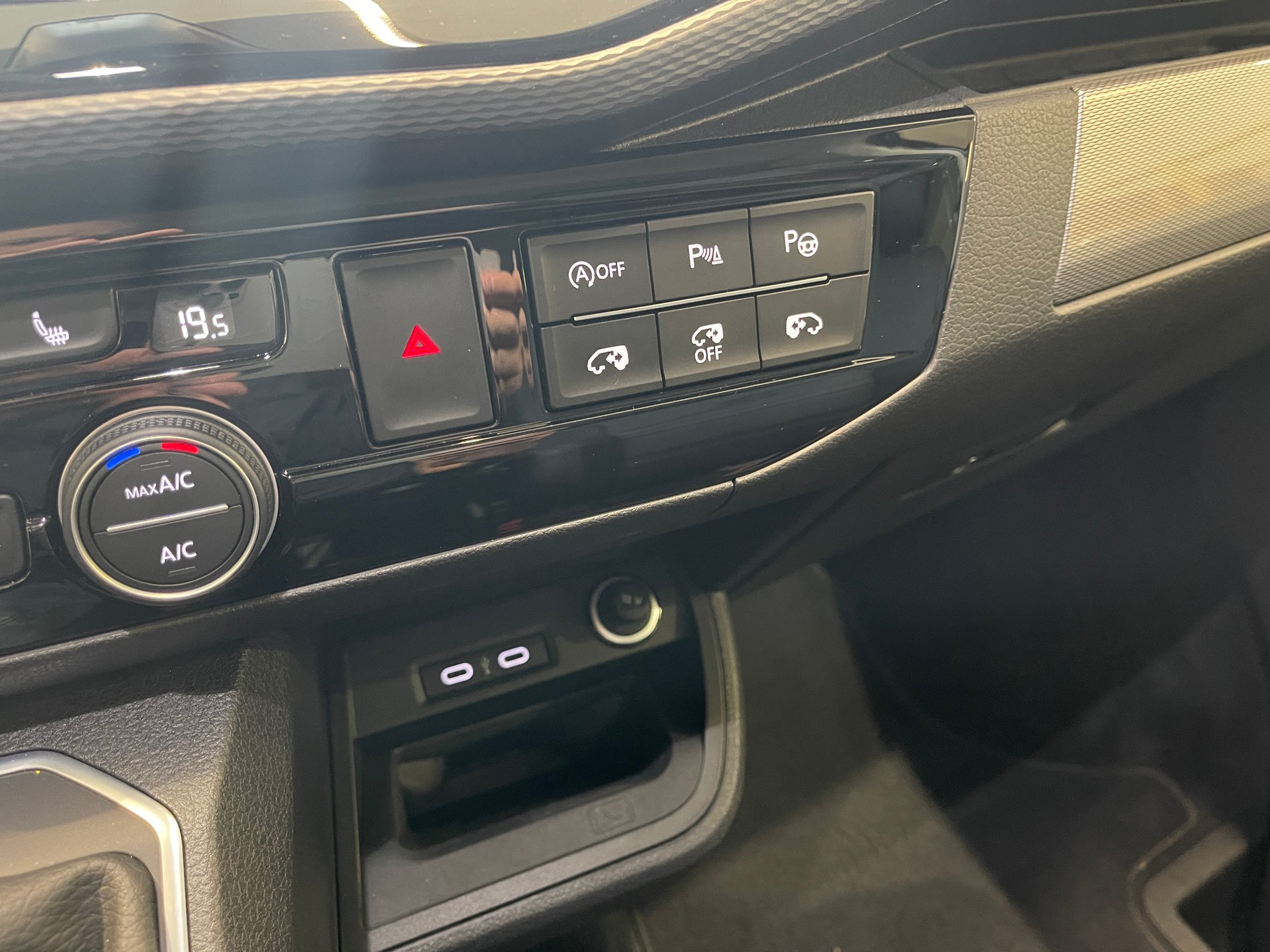 VW T6.1 Multivan 2.0 Bi-TDI Highline 4Motion DSG *BULLI*-image-18