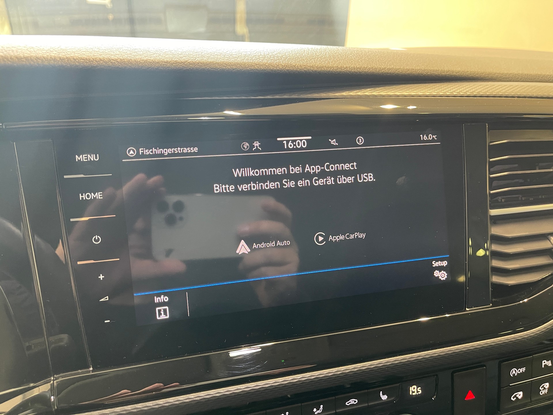 VW T6.1 Multivan 2.0 Bi-TDI Highline 4Motion DSG *BULLI*-image-21