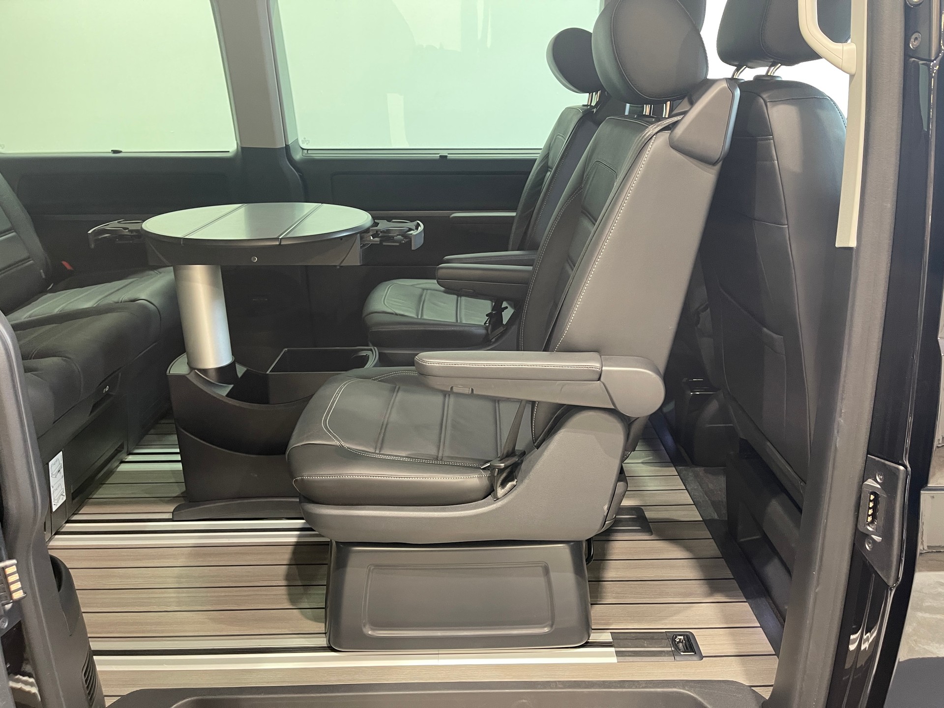 VW T6.1 Multivan 2.0 Bi-TDI Highline 4Motion DSG *BULLI*-image-12
