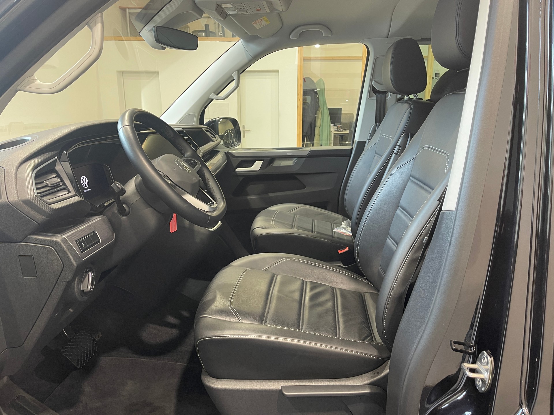 VW T6.1 Multivan 2.0 Bi-TDI Highline 4Motion DSG *BULLI*-image-7