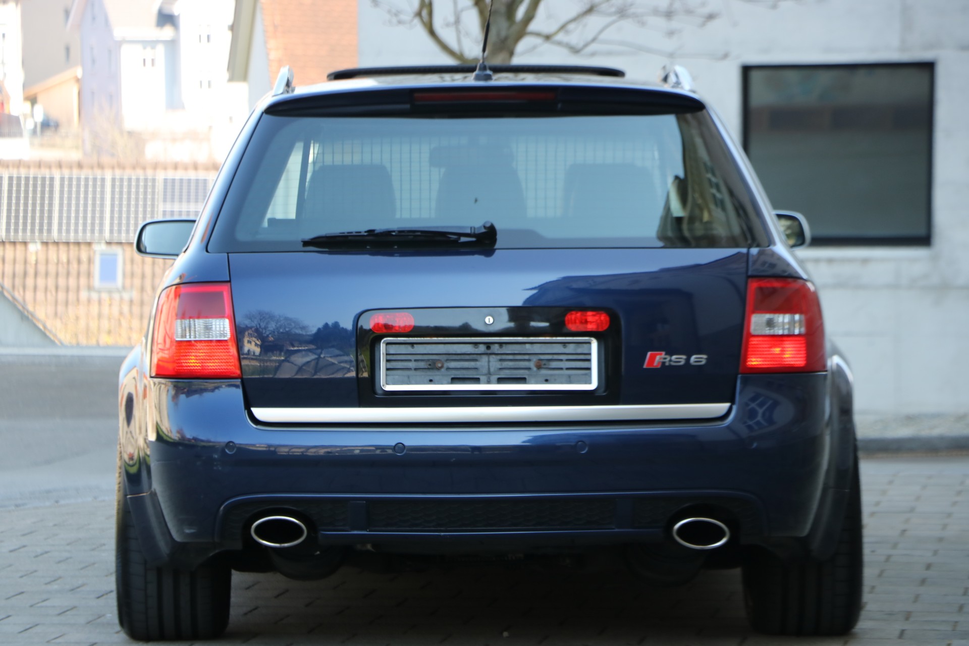 AUDI RS6 Avant quattro tiptronic-image-7