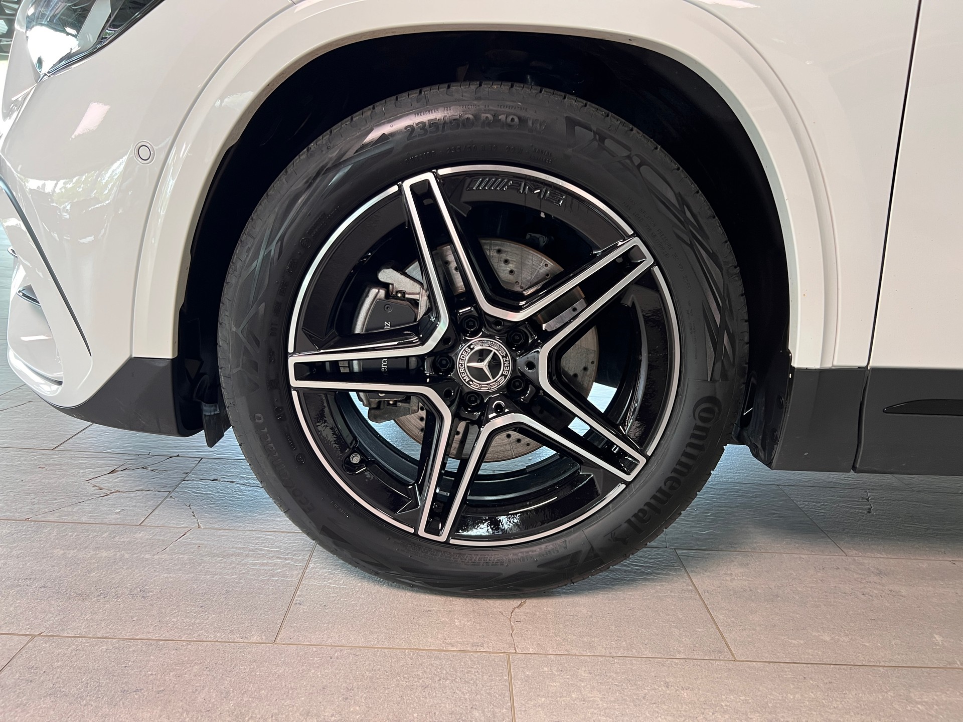 MERCEDES-BENZ GLA 220 4Matic 8G-DCT-image-5