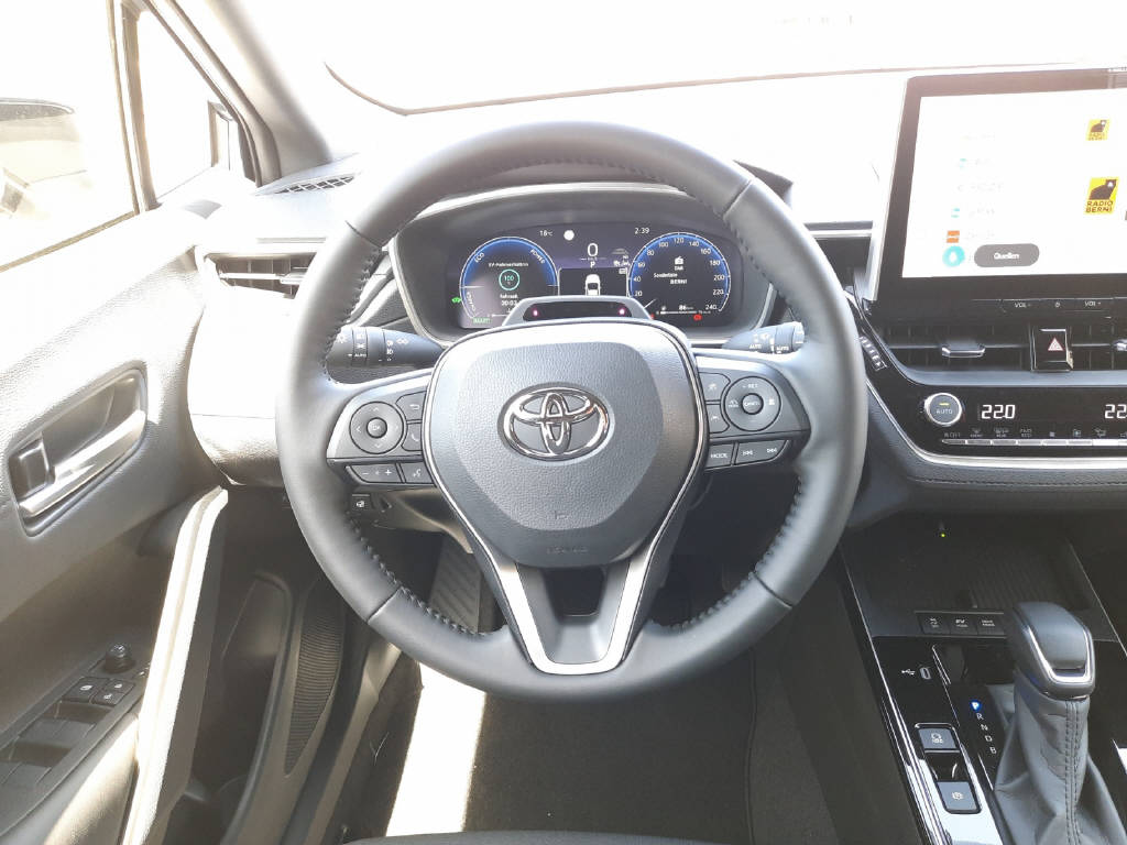 TOYOTA Corolla Cross 2.0 HSD Trend AWD-i-image-9