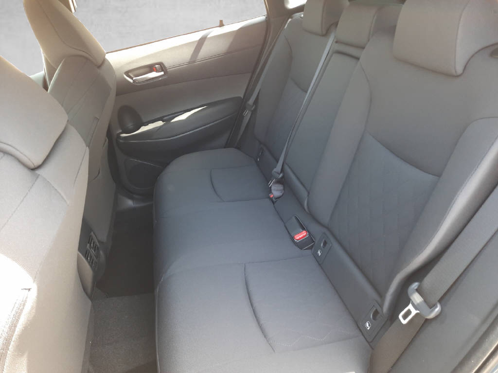 TOYOTA Corolla Cross 2.0 HSD Trend AWD-i-image-13