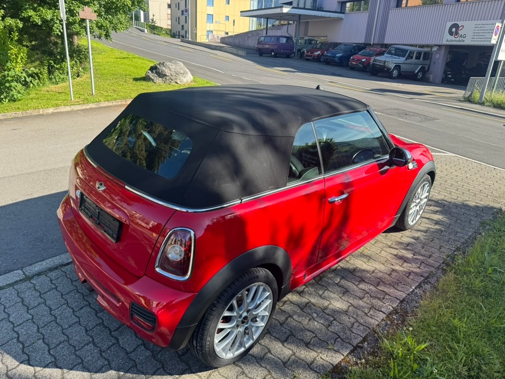 MINI Cooper John Cooper Works Cabriolet-image-0