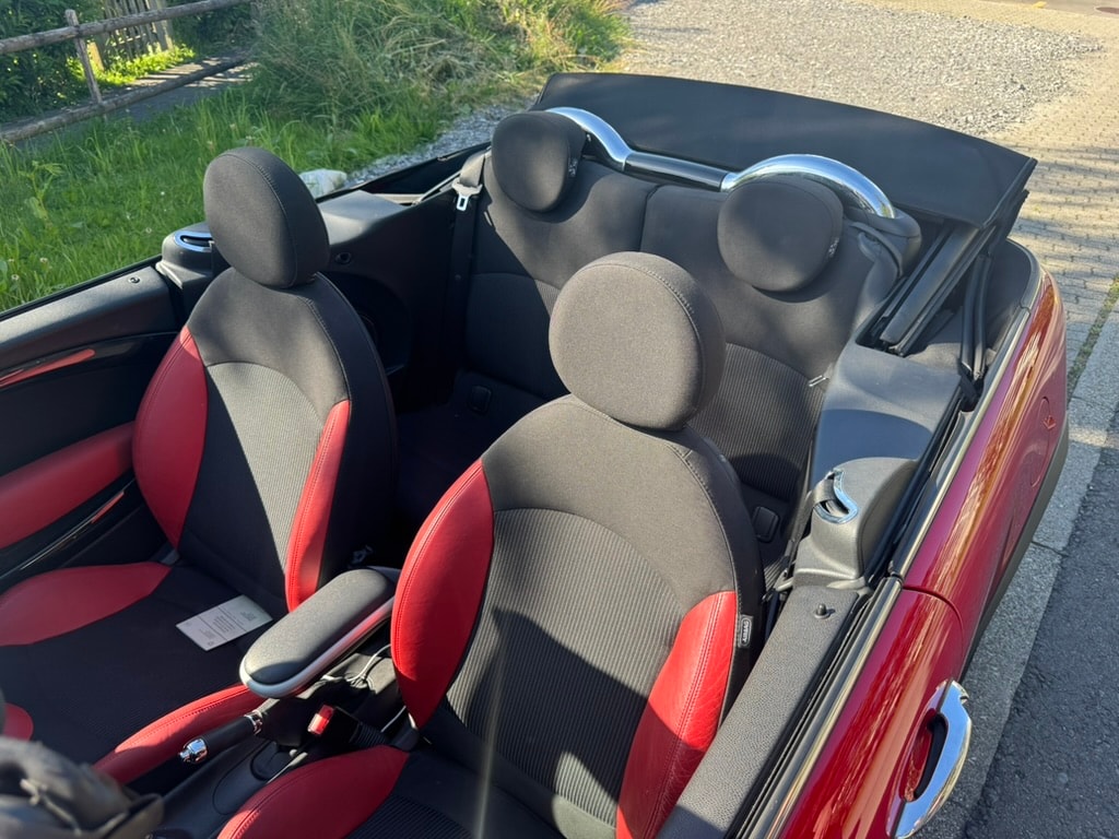 MINI Cooper John Cooper Works Cabriolet-image-5