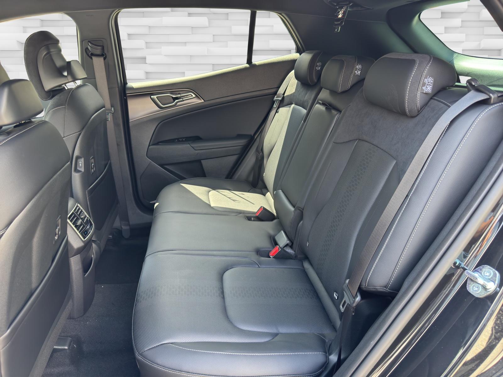 KIA Sportage 1.6 T-GDi Hybrid Black Edition-image-5