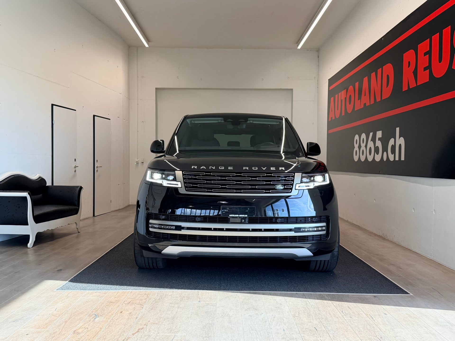 LAND ROVER Range Rover D350 3.0D I6 MHEV HSE Automatic-showroom-element-1