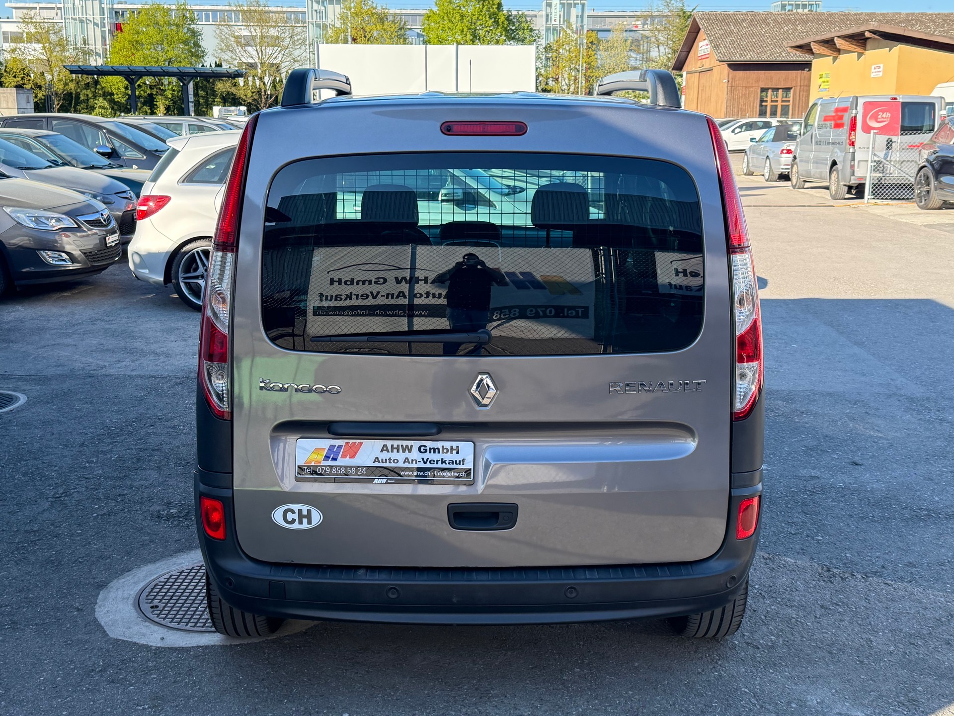 RENAULT Kangoo 1.5 dCi Extrem / Frisch ab MFK & Service / Bremsen neu / 8-fach bereift / Garantie / Navi / PDC-image-5