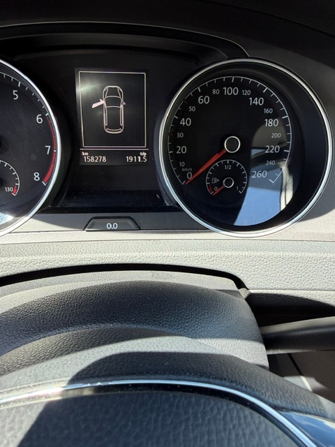 VW Golf 1.2 TSI Trendline-image-10