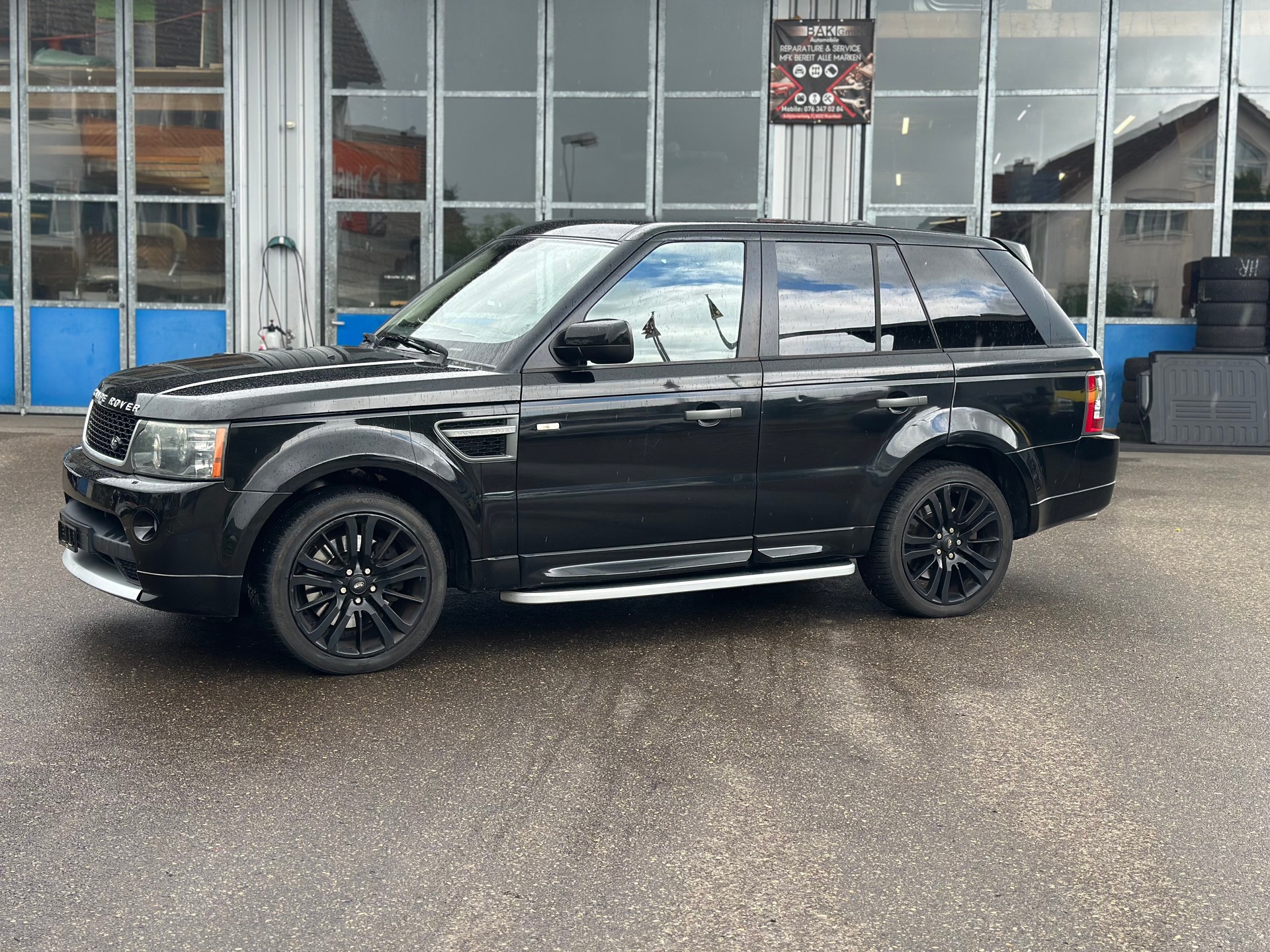 LAND ROVER Range Rover Sport 3.0 TDV6 HSE Automatic-showroom-element-1