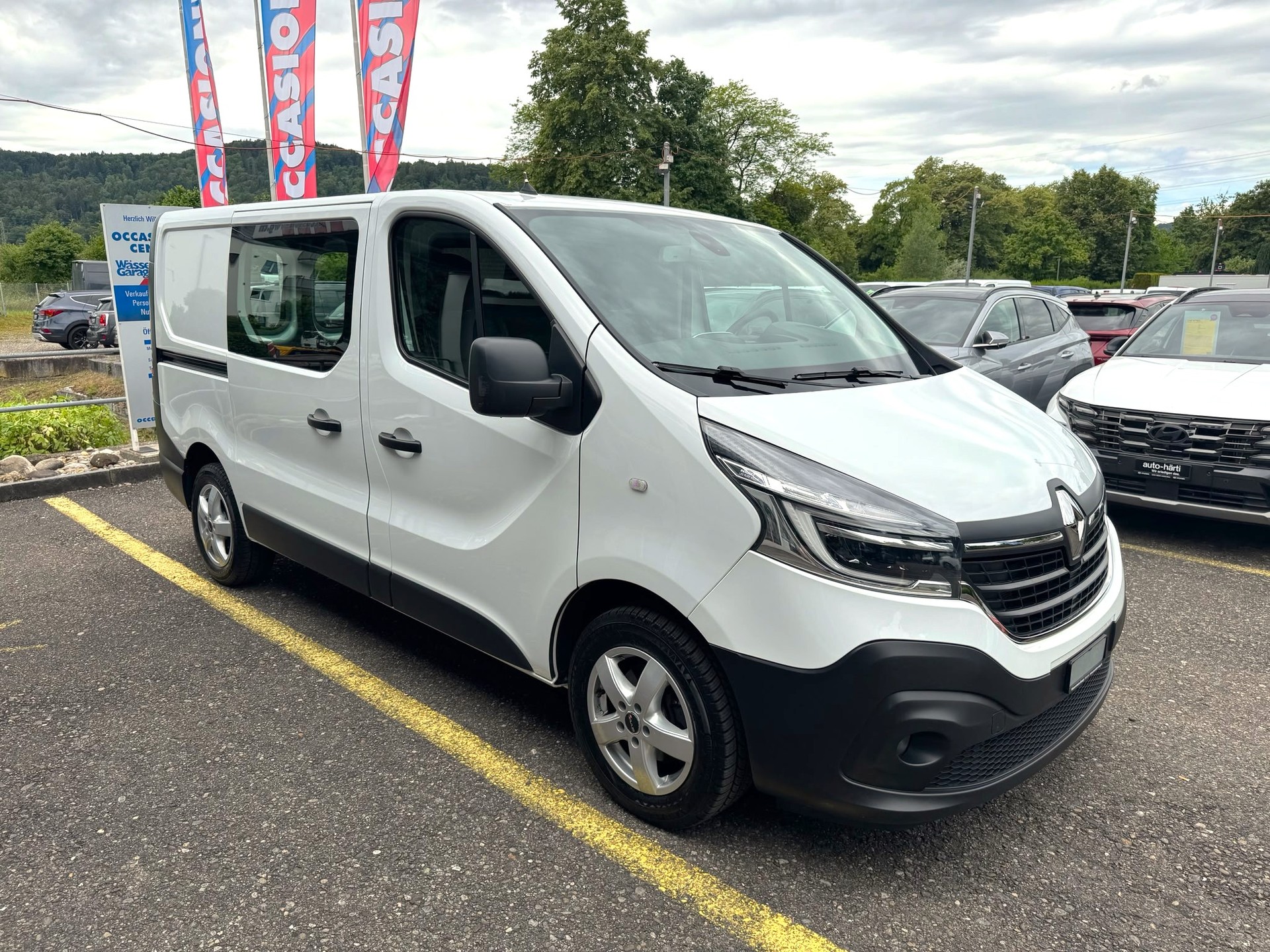 RENAULT Trafic 2.0 Energy dCi 120 3.0t Business L1H1-image-9