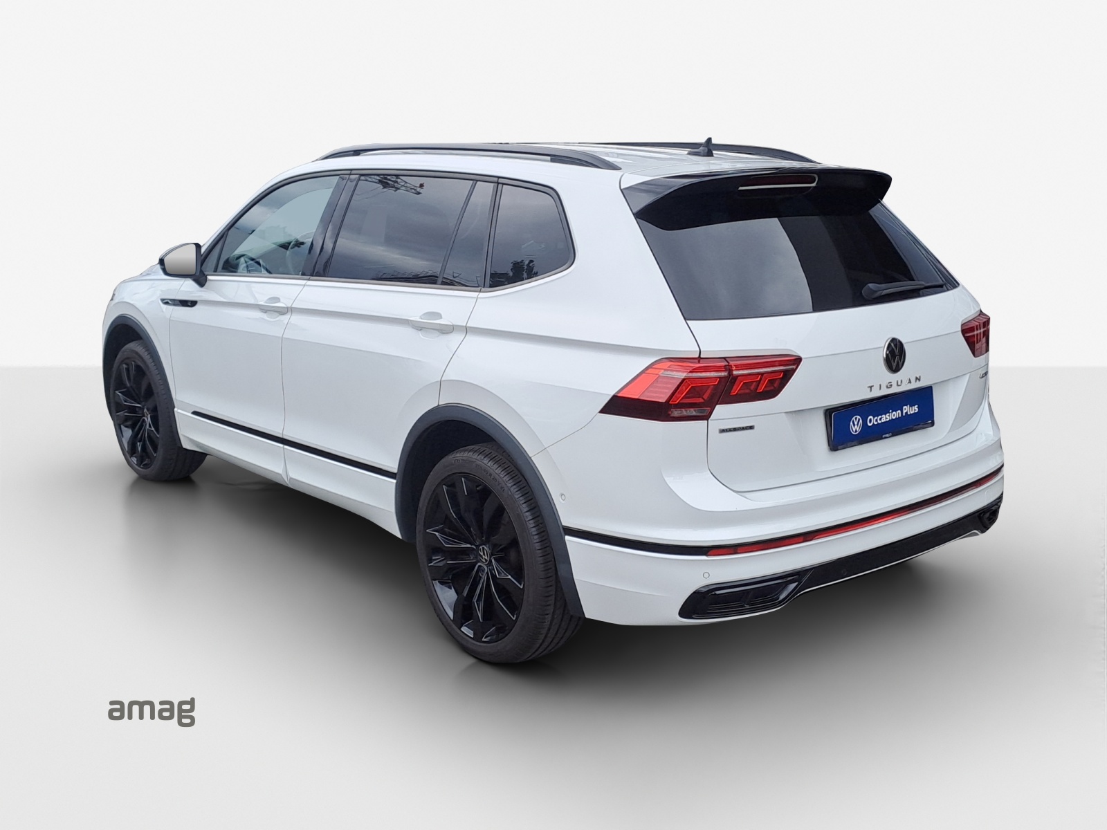 VW Tiguan Allspace 2.0TSI R-Line 4Motion DSG-image-2