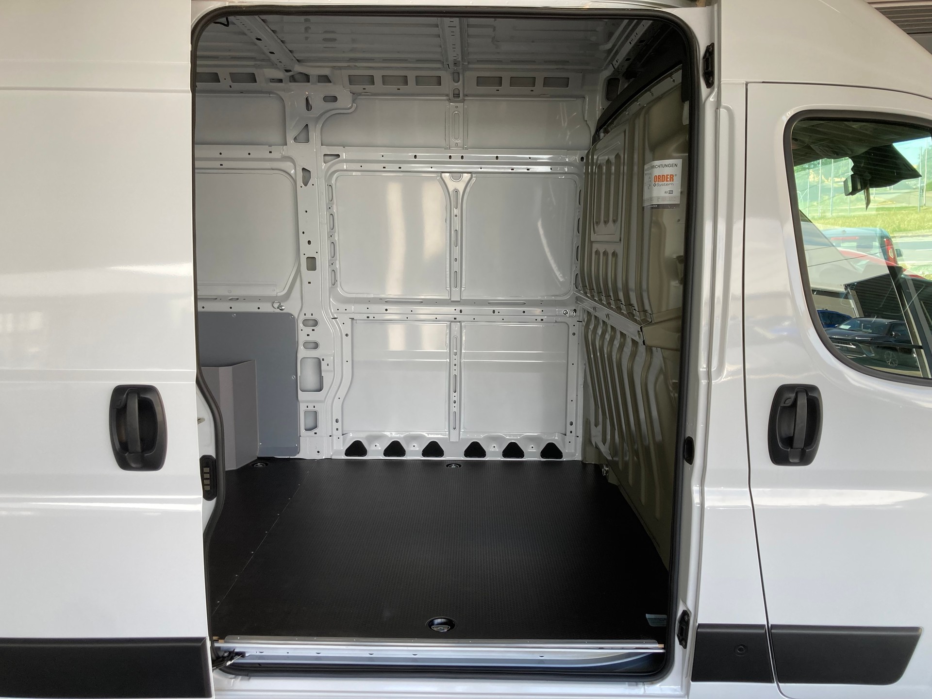 CITROEN Jumper 35 2.2 BlueHDi 140 L2H2 Automat Kasten-image-9