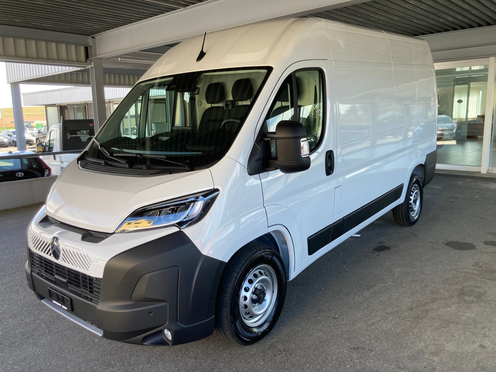 CITROEN Jumper 35 2.2 BlueHDi 140 L2H2 Automat Kasten