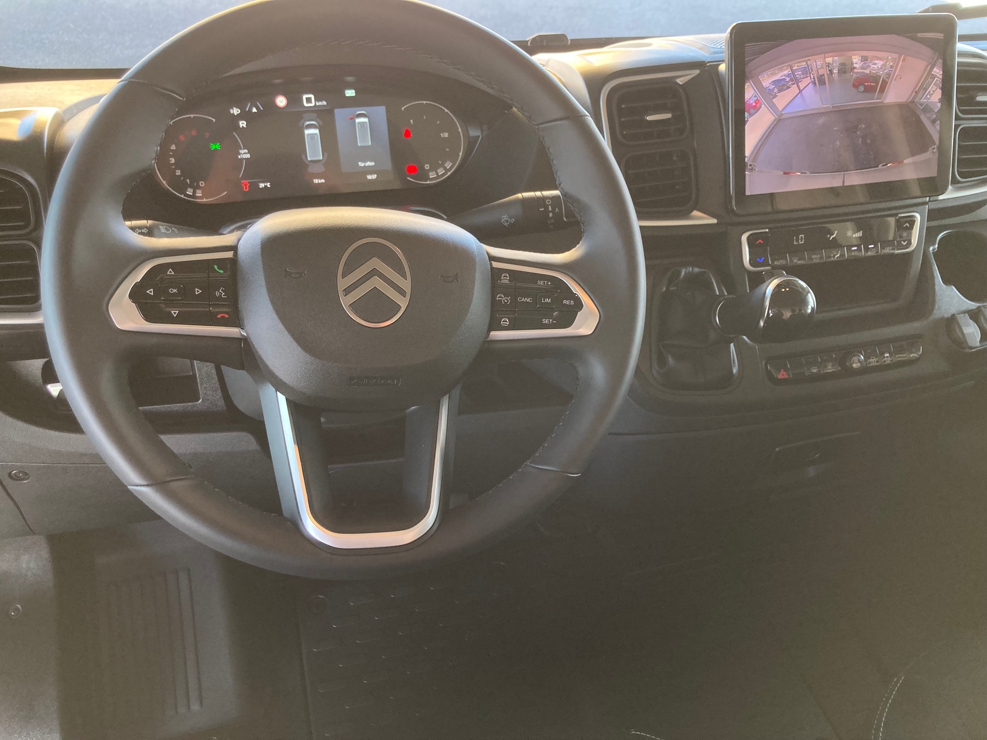 CITROEN Jumper 35 2.2 BlueHDi 140 L2H2 Automat Kasten-image-10
