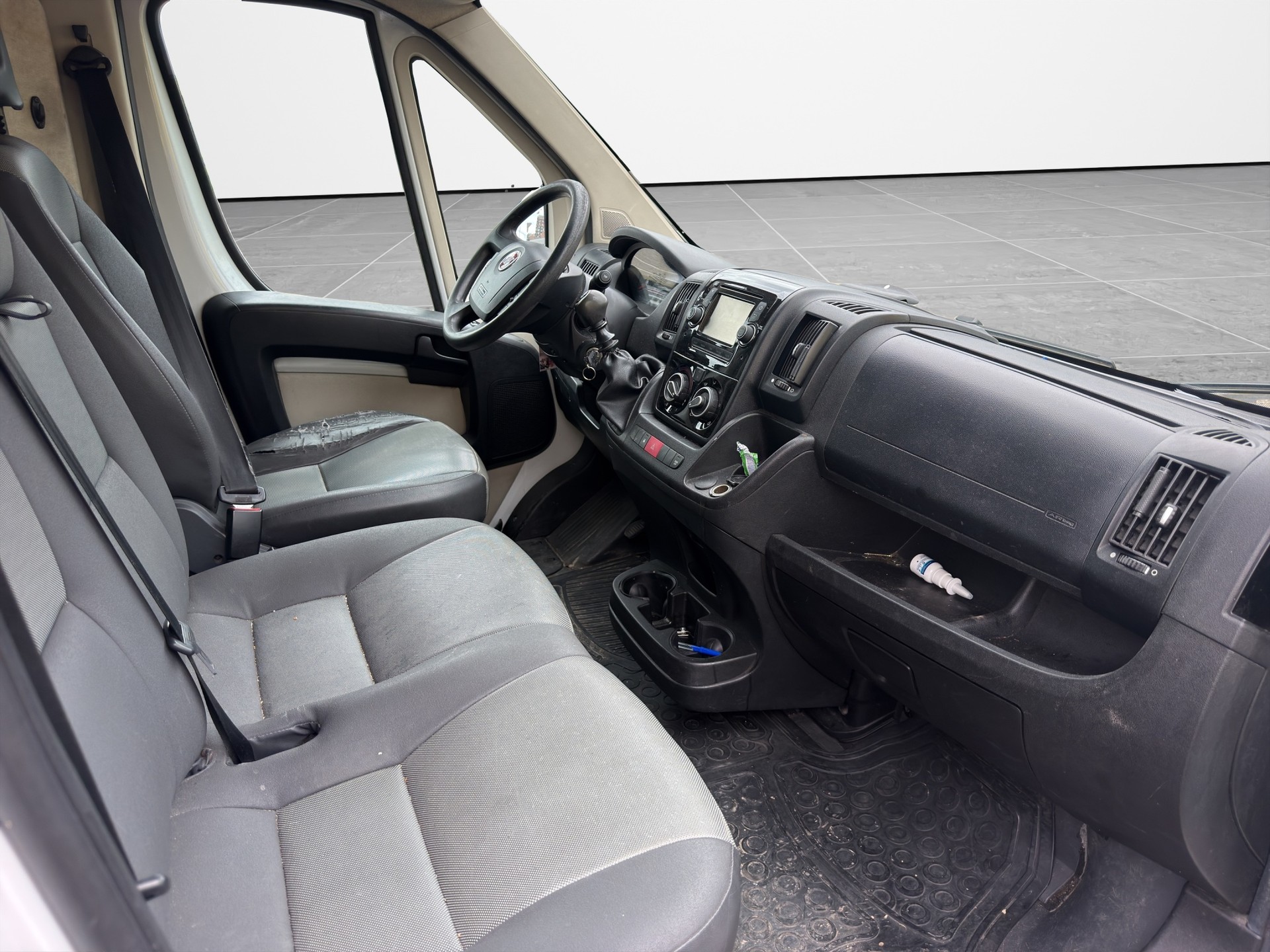 FIAT Ducato 33 2.3 MJ-image-9
